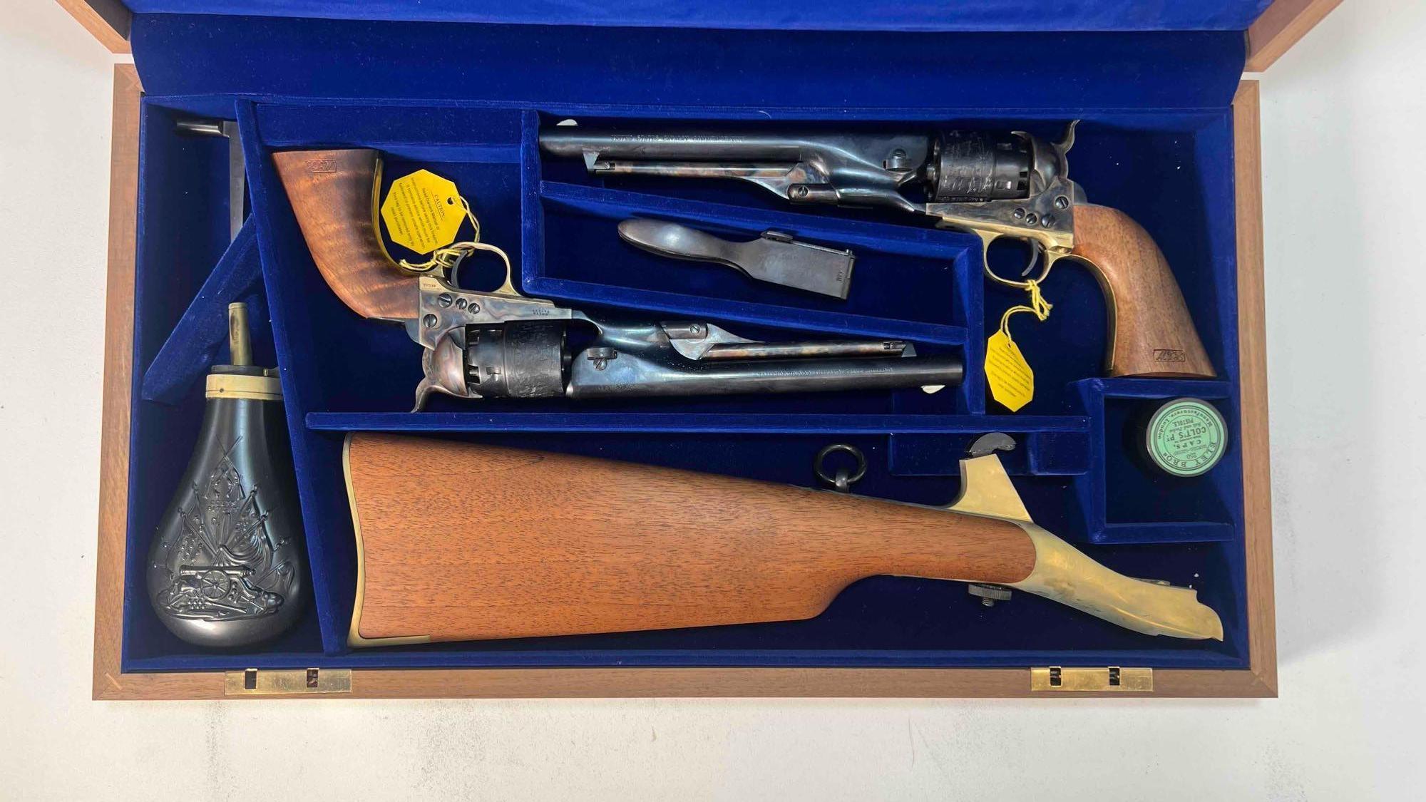 Colt 1977 US Cavalry 200th Anniversary Set Revolvers thumbnail