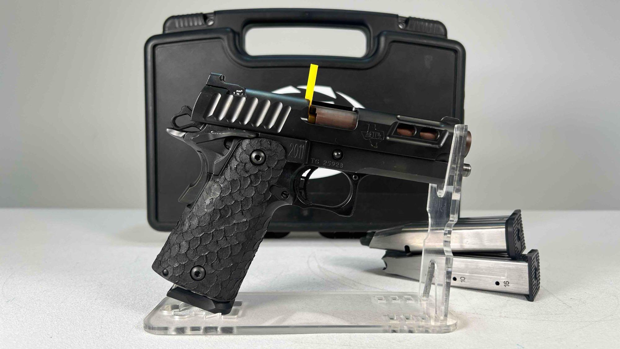 STI DVC Carry 9MM 2011 Pistol thumbnail
